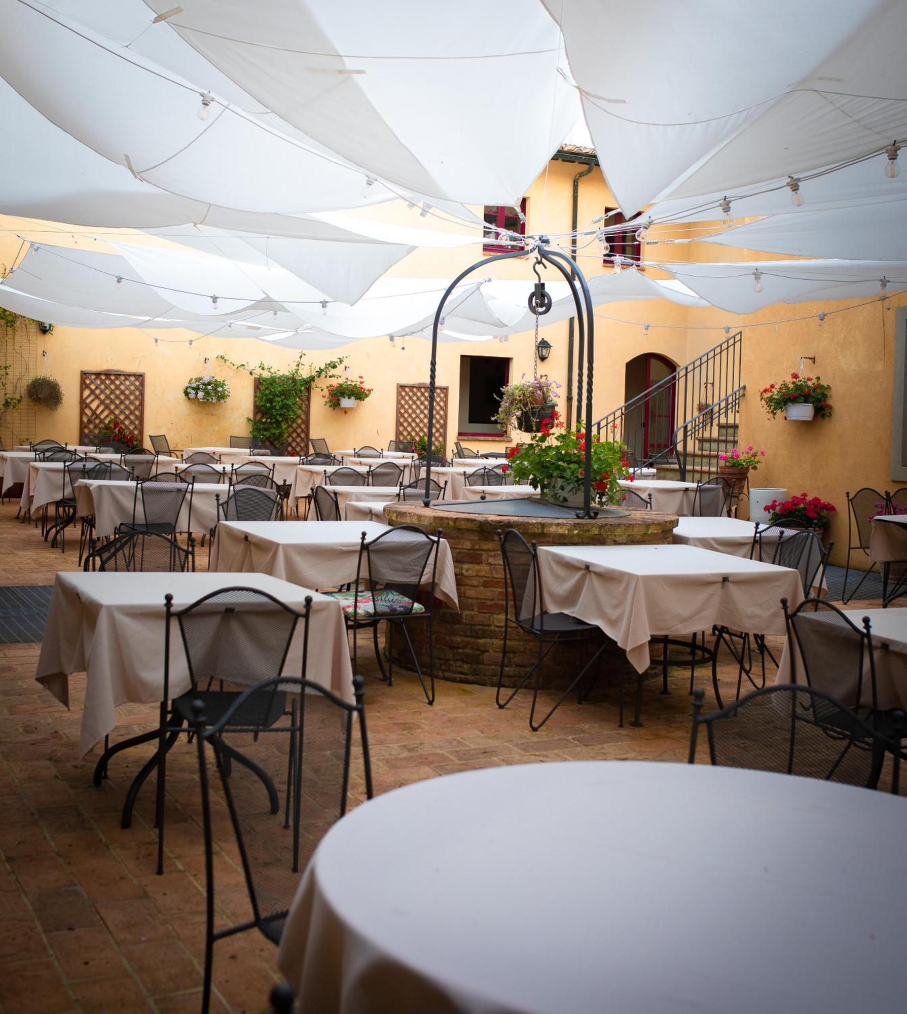 Hotel & Restaurant Casolare Le Terre Rosse San Gimignano Exterior foto